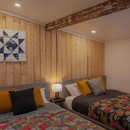 Jaune Hotel-Boutique Saint-Gédéon Buitenkant foto
