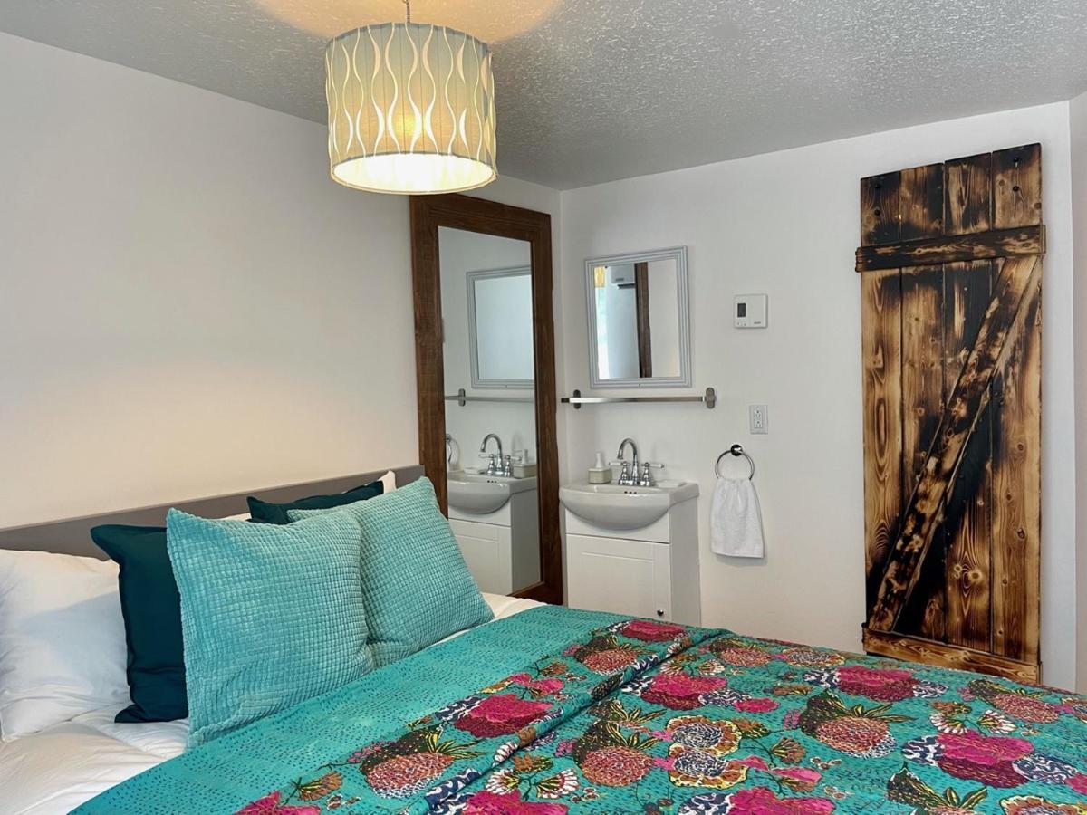 Jaune Hotel-Boutique Saint-Gédéon Buitenkant foto